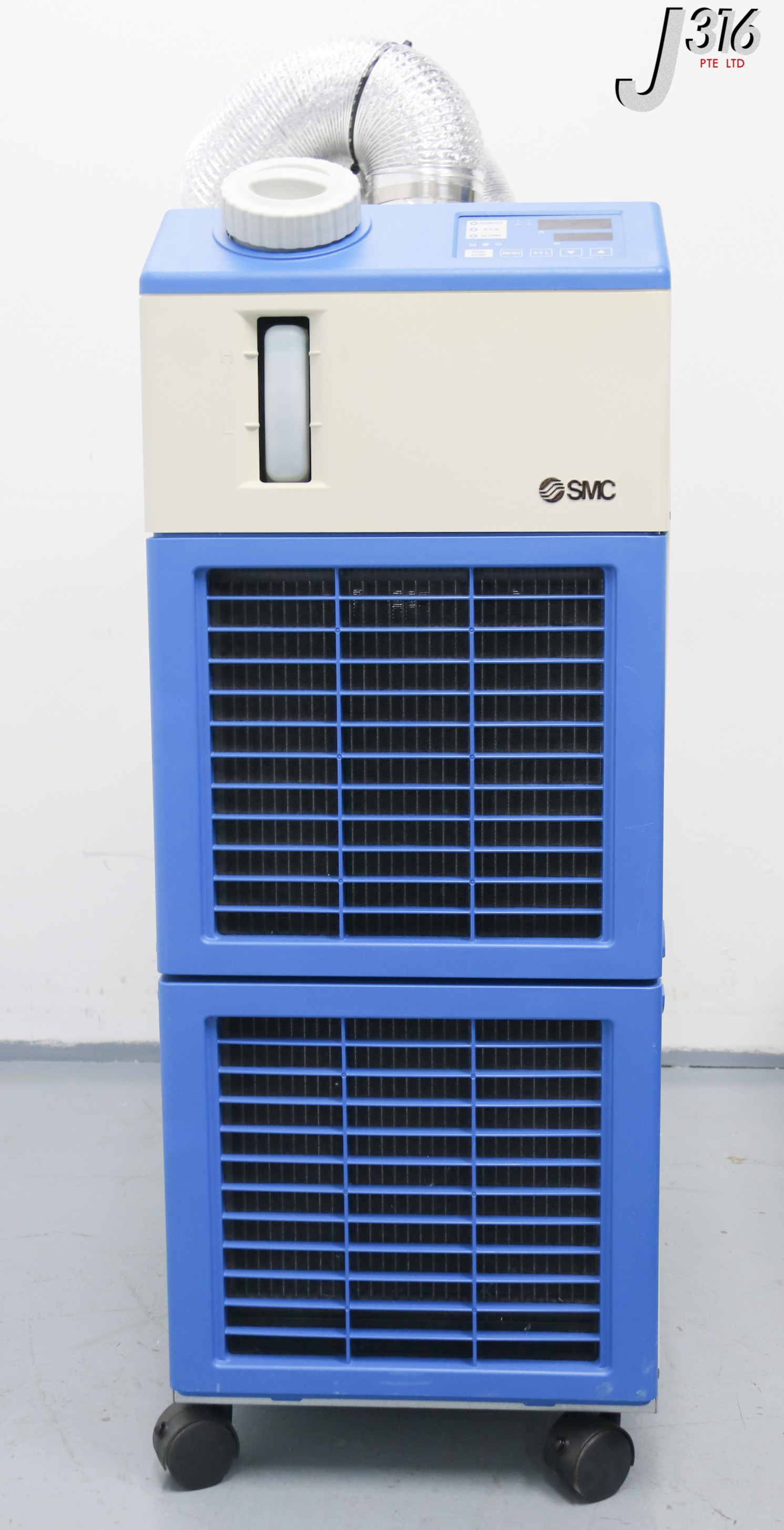 28698 SMC THERMO-CHILLER W/ FLOW SWITCH PF3W740-04-AT-M HRS050-A